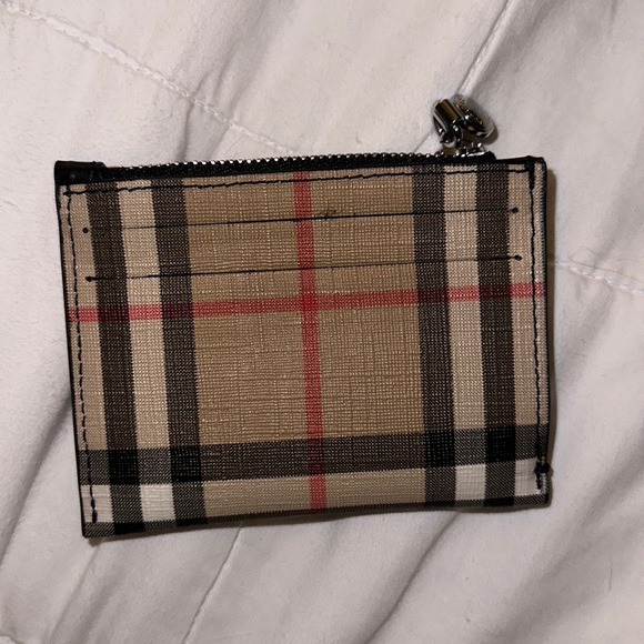 Small Burberry leather check wallet with zipper - Picture 1 of 3